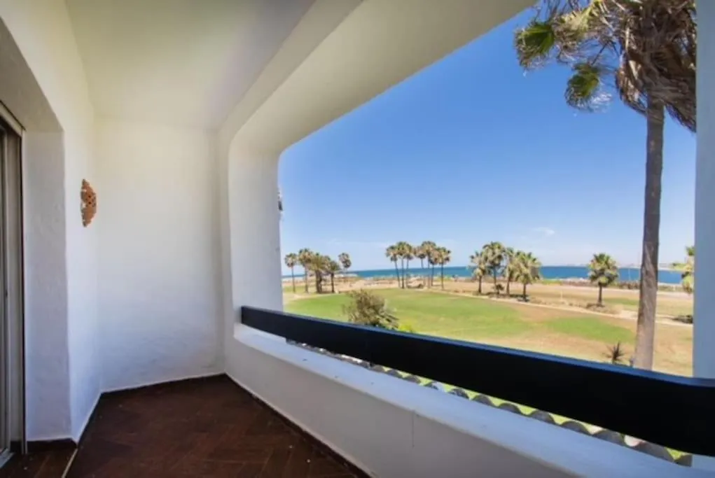 Luxury Seafront Villa With Ocean View, Pools, And Private Gardens Casablanca