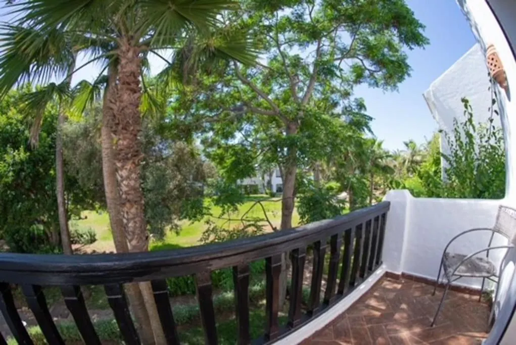 Luxury Seafront Villa With Ocean View, Pools, And Private Gardens Casablanca 0*,